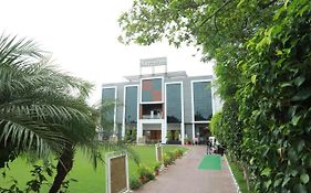 Khedapati International Dewas